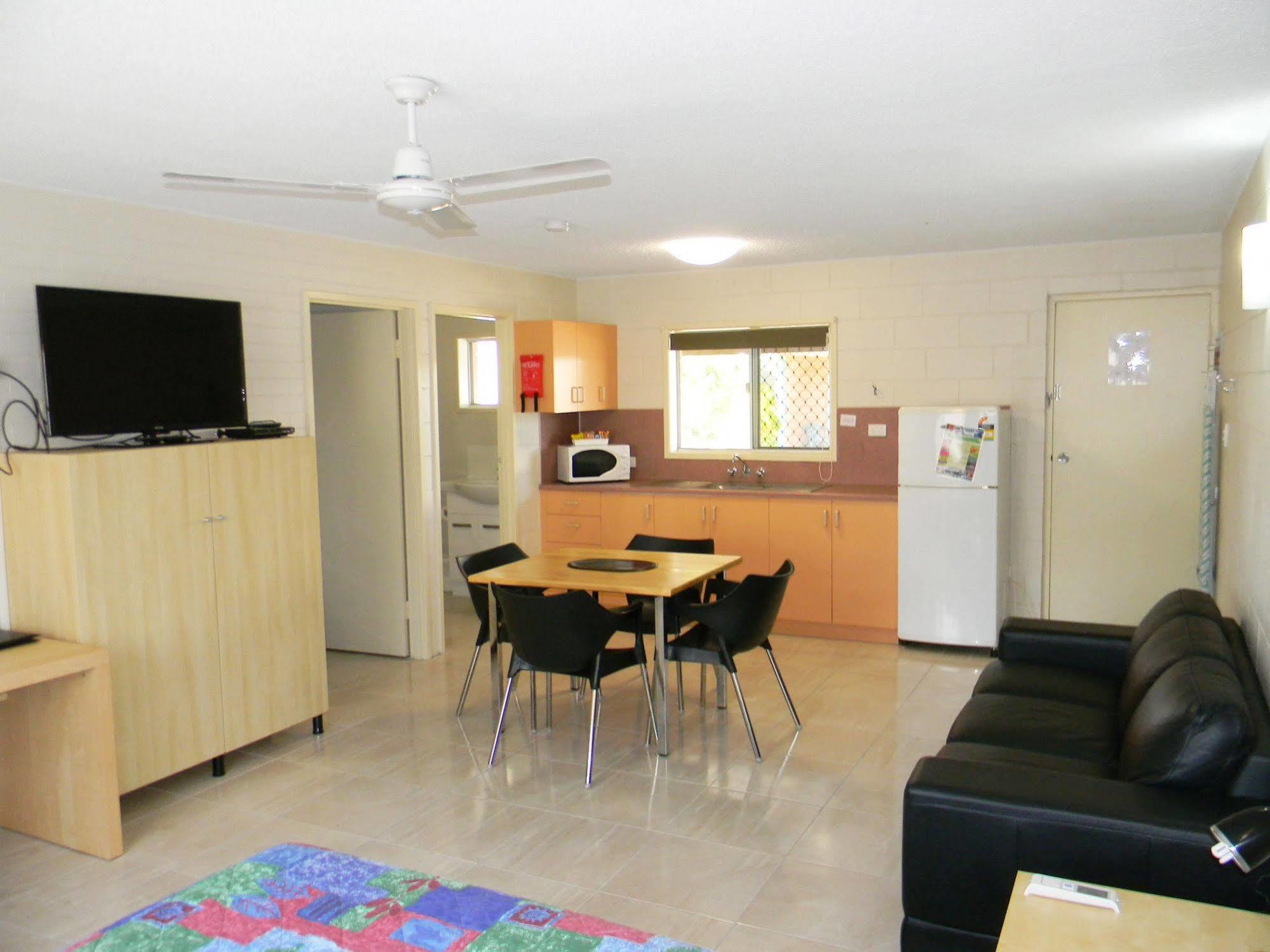 Rover Holiday Units Маккай Екстер'єр фото